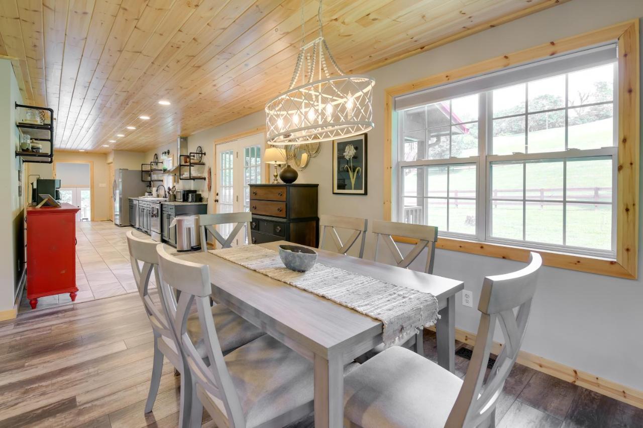 Sevierville Cabin With Private Hot Tub And Fire Pit Екстериор снимка