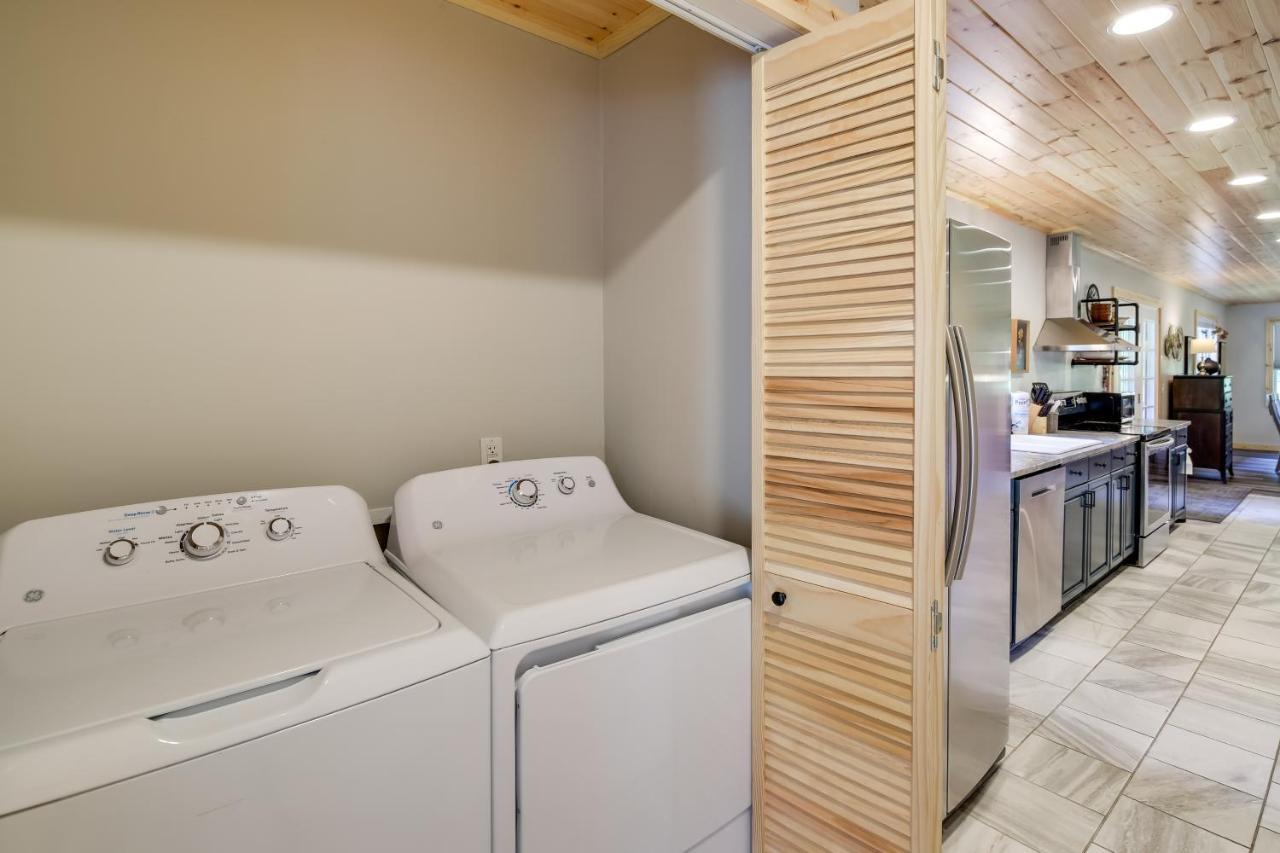 Sevierville Cabin With Private Hot Tub And Fire Pit Екстериор снимка