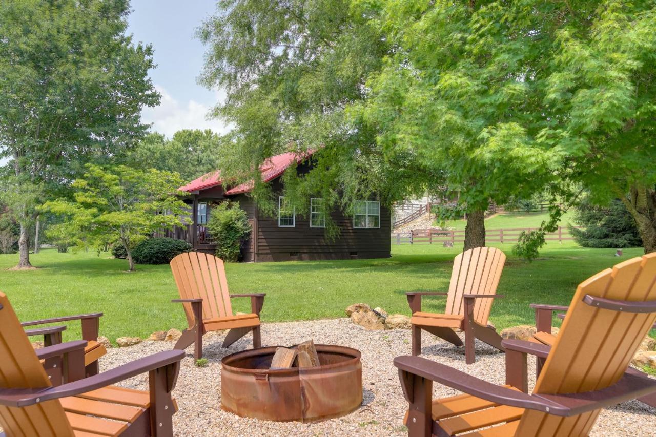 Sevierville Cabin With Private Hot Tub And Fire Pit Екстериор снимка