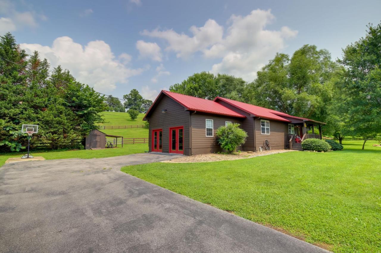 Sevierville Cabin With Private Hot Tub And Fire Pit Екстериор снимка